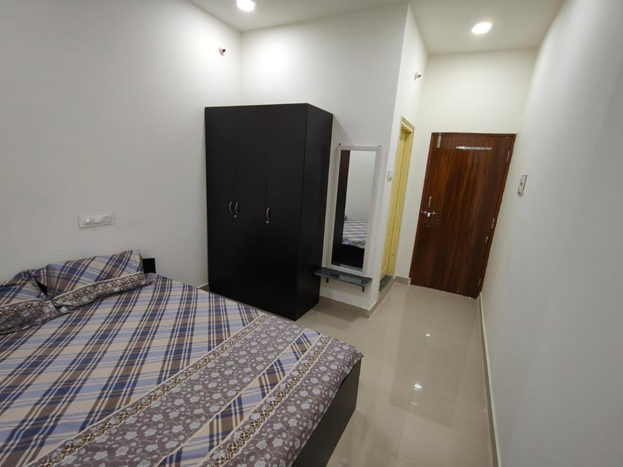 Leo'S Den 9 Guests Ac 3Bhk 9 Mins To Rgia Villa Shamshabad Eksteriør bilde
