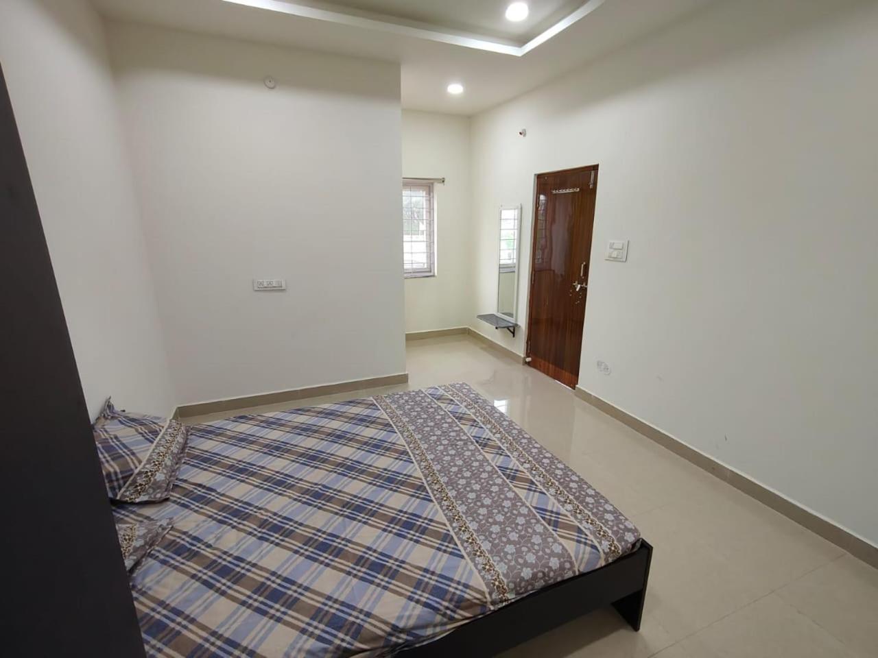 Leo'S Den 9 Guests Ac 3Bhk 9 Mins To Rgia Villa Shamshabad Eksteriør bilde
